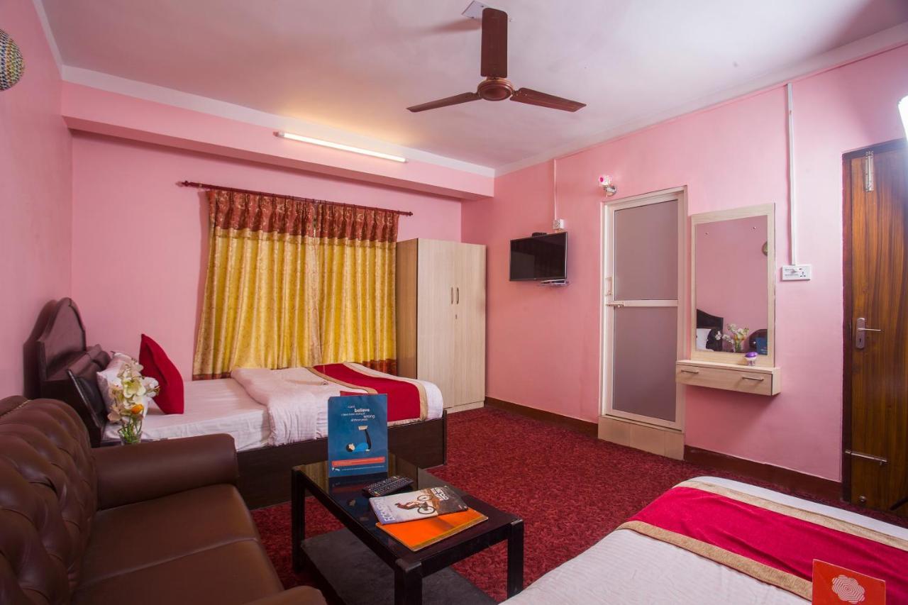 Oyo 161 Ram Janaki Hotel Kathmandu Exterior photo