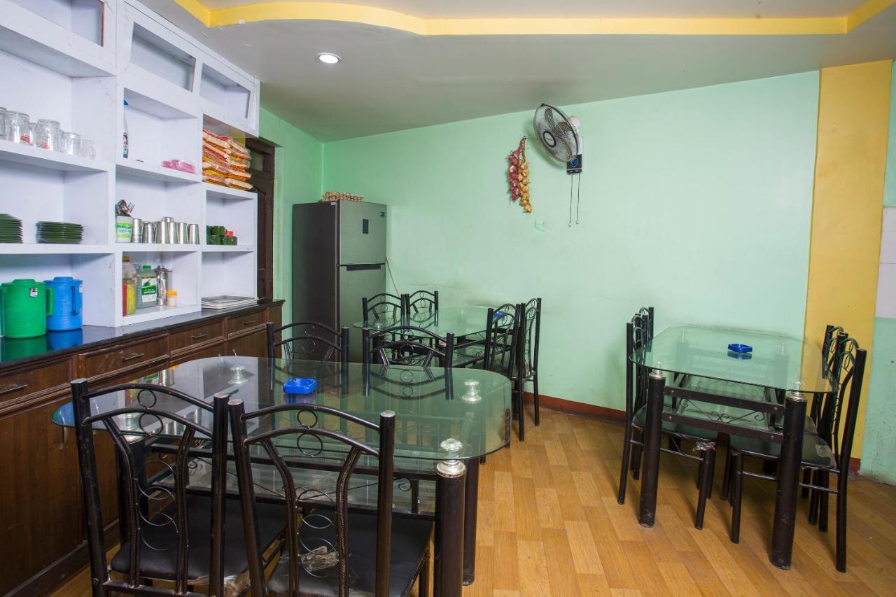 Oyo 161 Ram Janaki Hotel Kathmandu Exterior photo